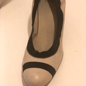 Stuart Weizmann Gorgeous shoes! Size 11 cream and black.